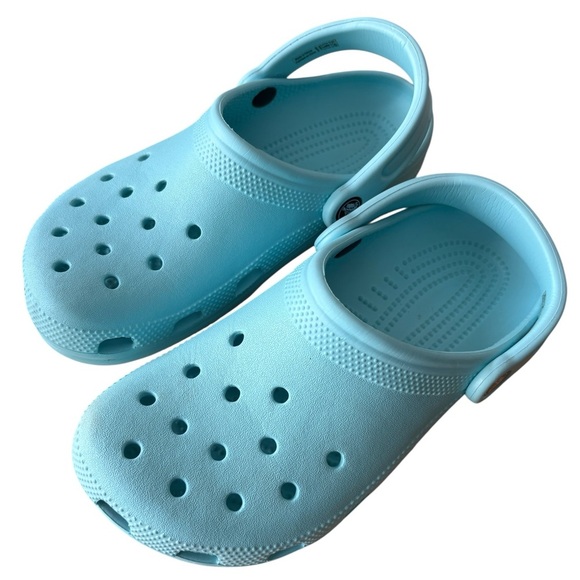 CROCS Woman Aqua Blue Water Shoes - Picture 1 of 4